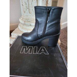 Mia Women's Black Boots, 7 M
